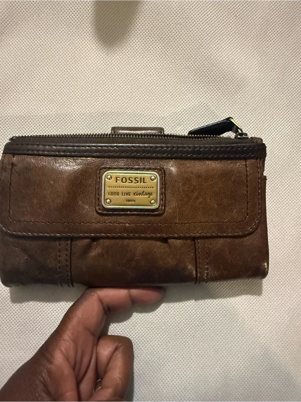Fossil Brown Leather Zip Card Holder with Gold Plaque